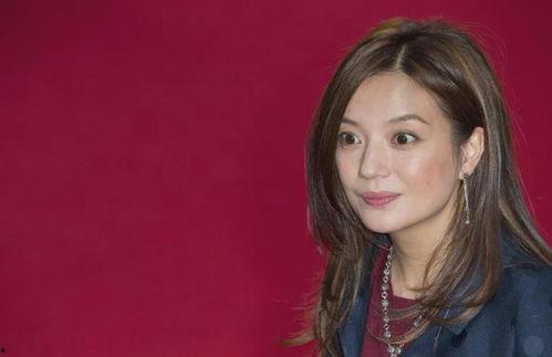 娱乐吃瓜女艺人被拉,吃瓜女艺人被拉下水，真相揭秘