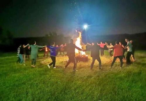 吃瓜娱乐族,吃瓜群众的狂欢盛宴